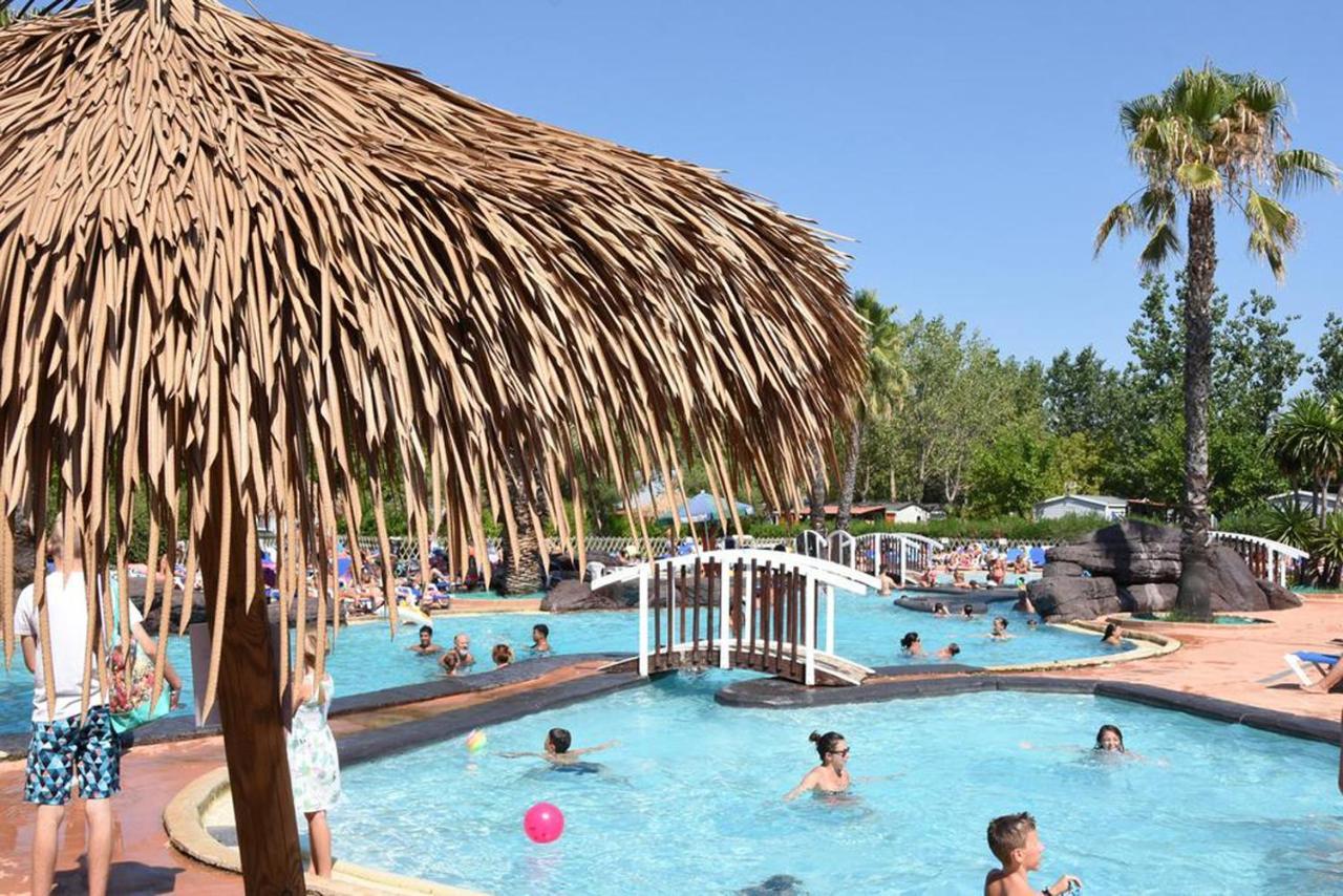Vias-Plage Camping Les Salisses Quality Holidays Exteriör bild