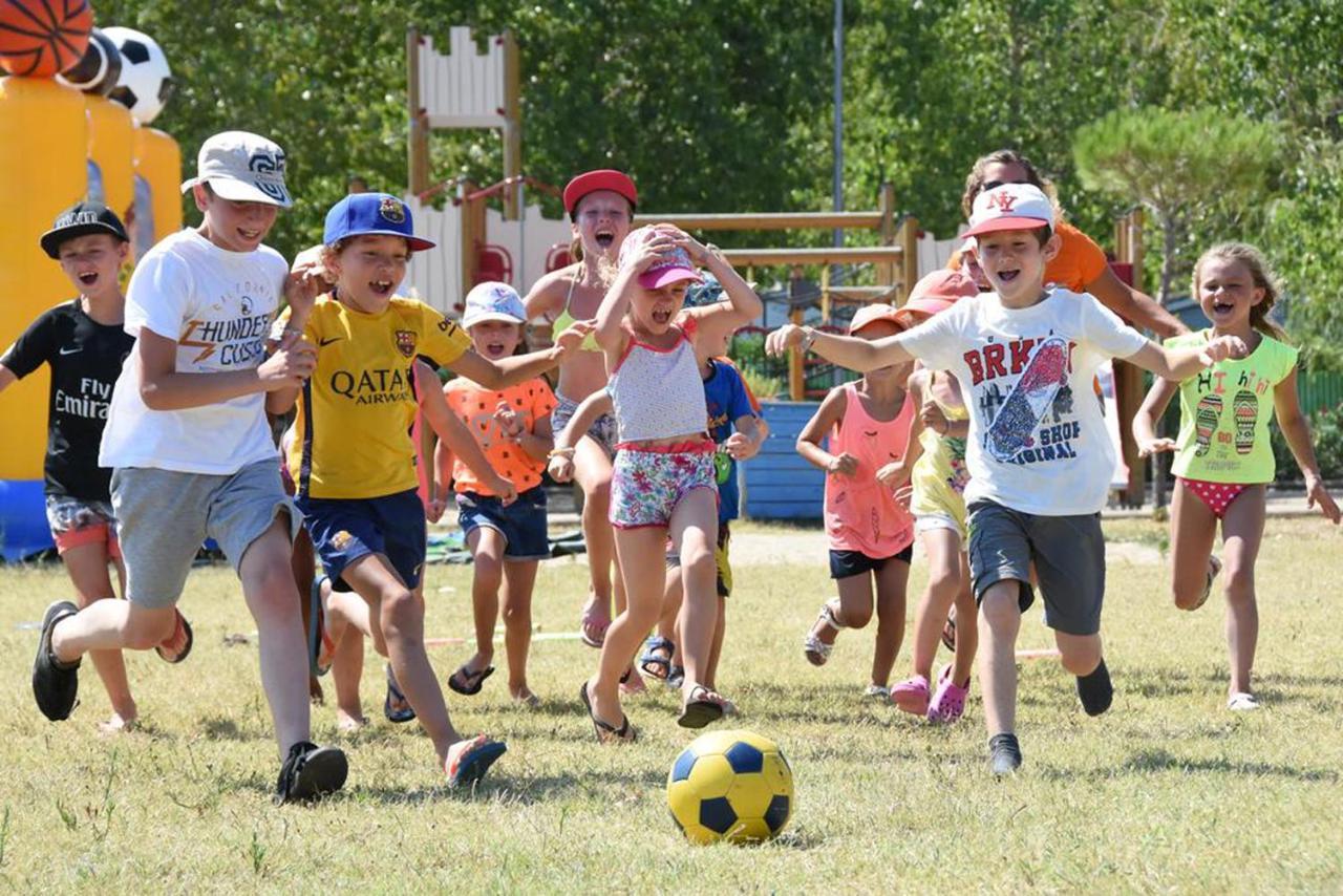 Vias-Plage Camping Les Salisses Quality Holidays Exteriör bild
