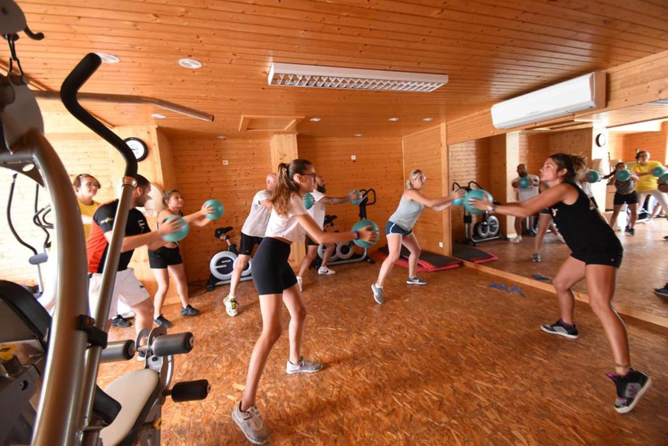 Vias-Plage Camping Les Salisses Quality Holidays Exteriör bild