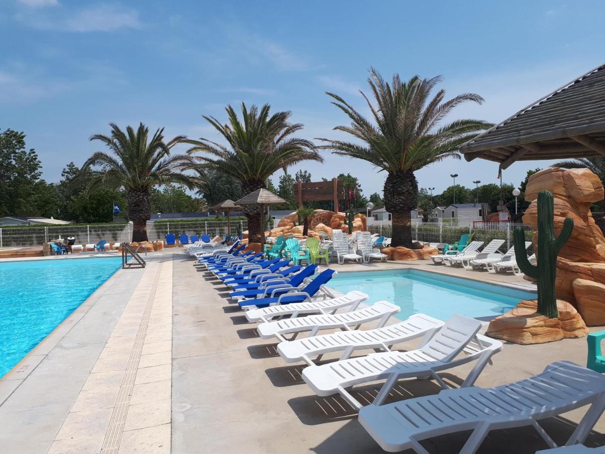 Vias-Plage Camping Les Salisses Quality Holidays Exteriör bild